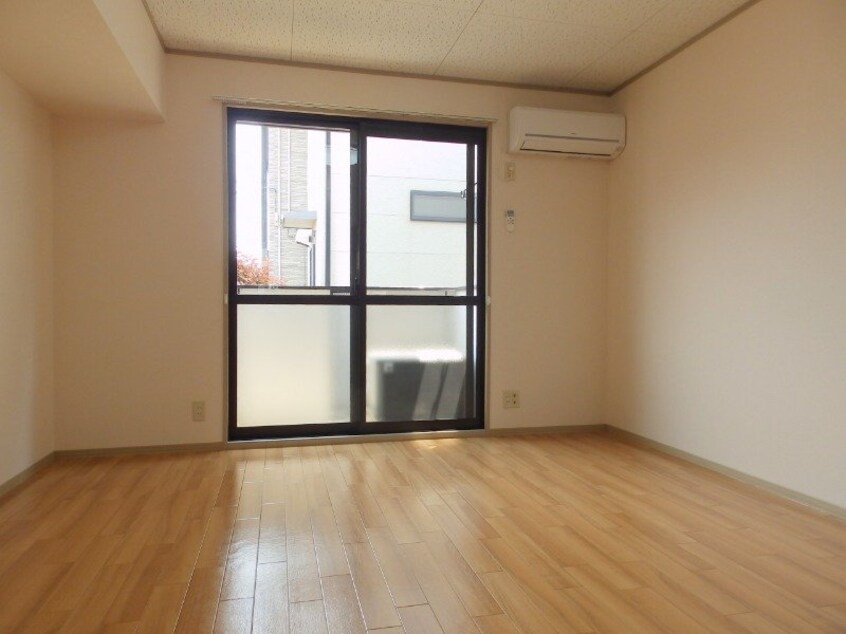  ピアチェーレ　D