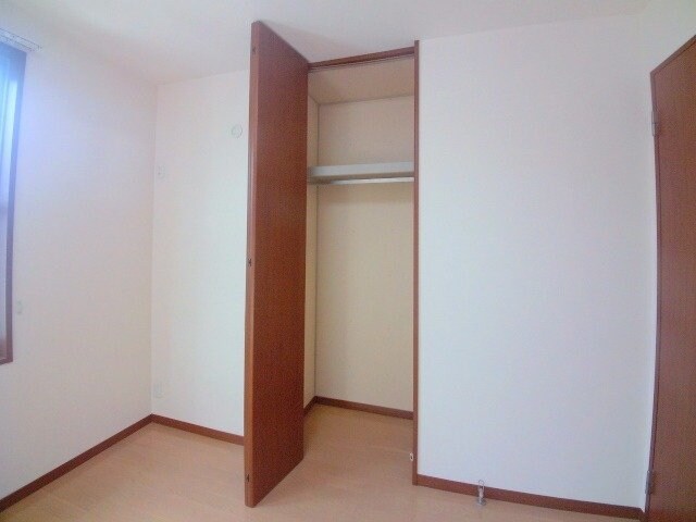  サミット　Ｆ棟