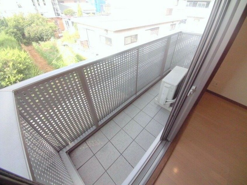  サミット　Ｆ棟