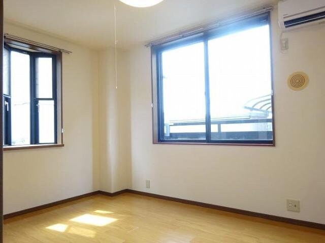  メゾン　アイリス