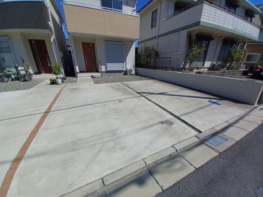  天窓のある天カ須賀戸建て