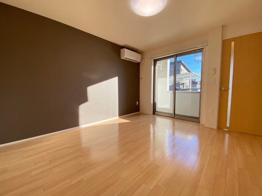 同物件別室反転写真 ドミール富貴