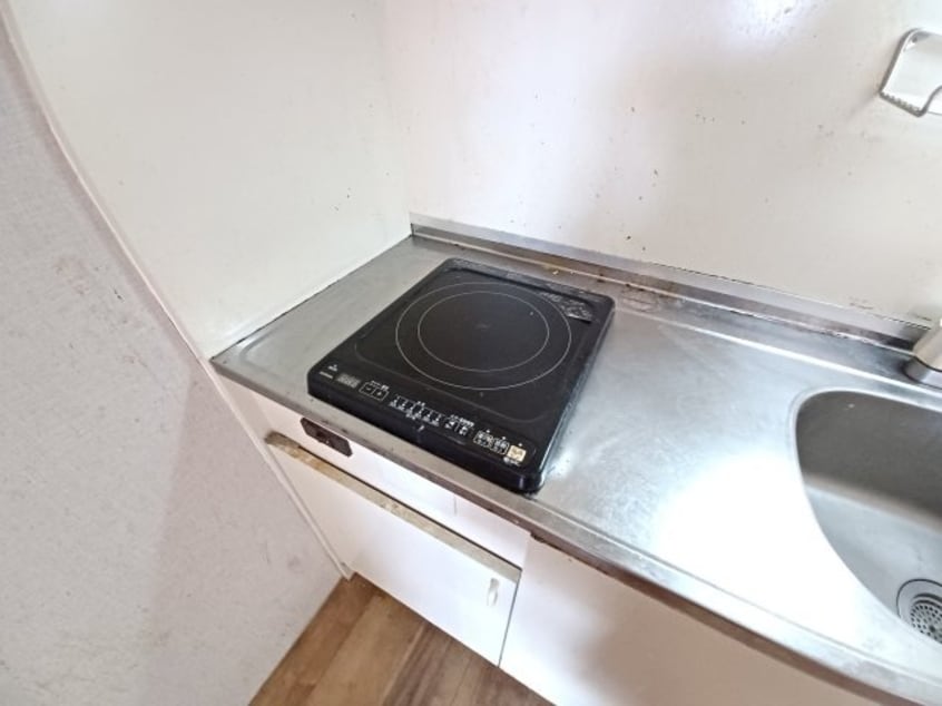 別部屋参考写真です。現状を優先とします。 ハイツ富田2