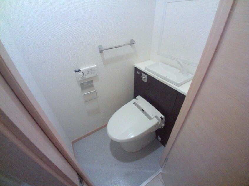 トイレ同タイプ部屋写真です。 サンリットＷ　Ⅰ