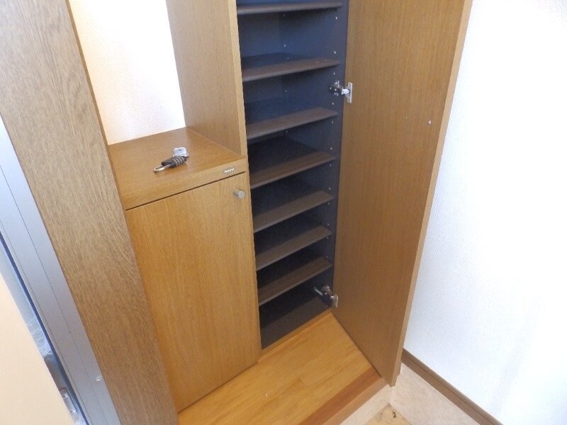 同型部屋写真です。 ハピネス