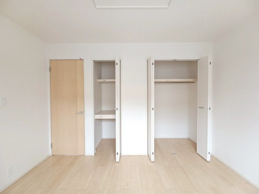 同型反転写真 エクシード藤方　Ａ