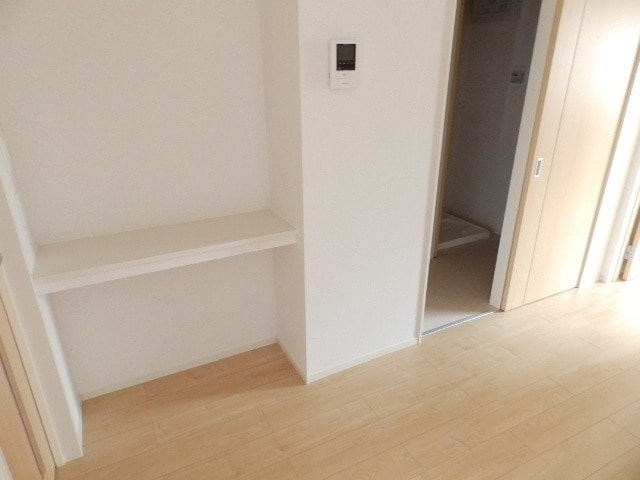 同建物別部屋反転タイプです リノ・ガーデン　レア