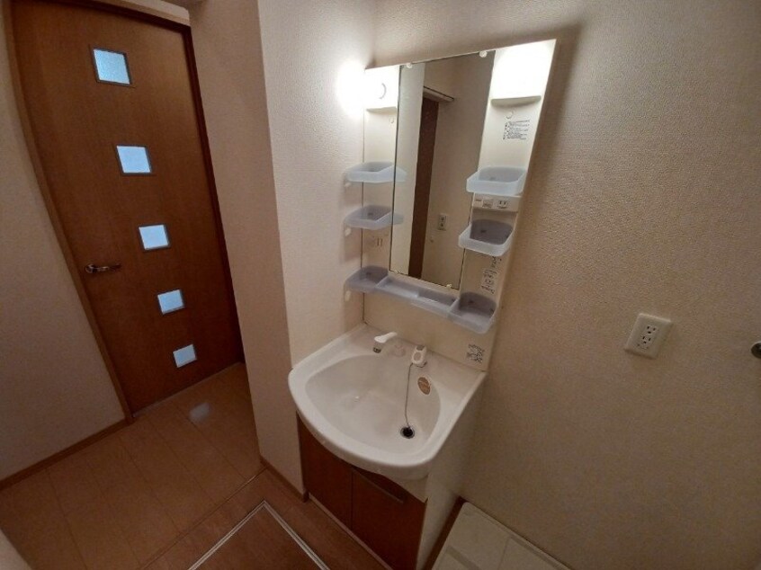 同物件別部屋のお写真です。 Ｐｌａｉｒｅ　Ｄ