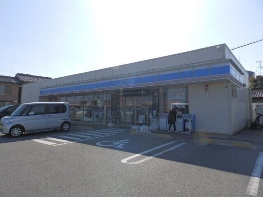 ローソン津上弁財町店(コンビニ)まで695m Ａｎｇｅ