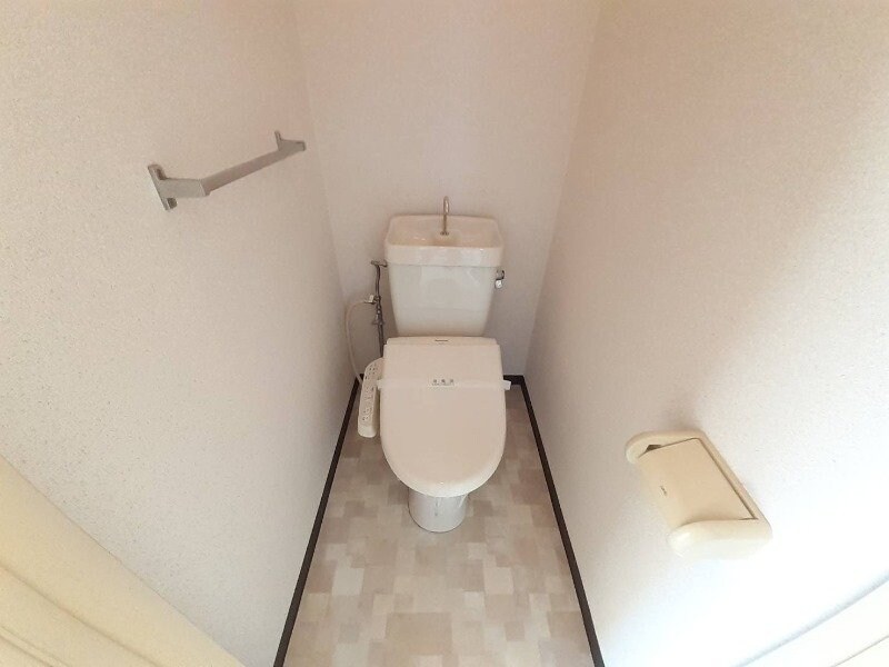  フレグランス岡田