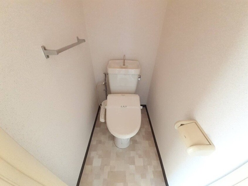  フレグランス岡田