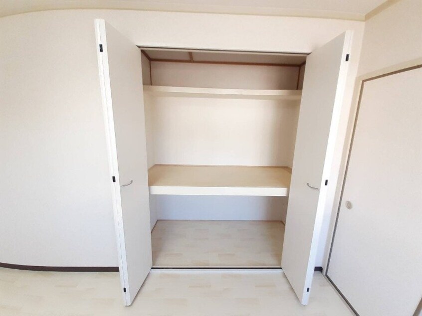  フレグランス岡田