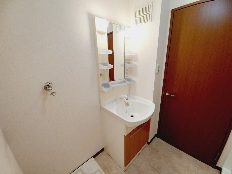 同物件別部屋のお写真です。 スプランドゥール　Ｂ