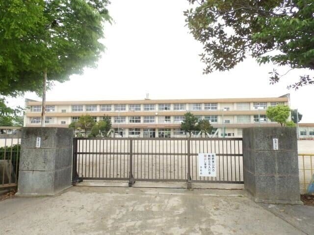 津市立桃園小学校(小学校)まで1461m アン　ラ　フォーチュン