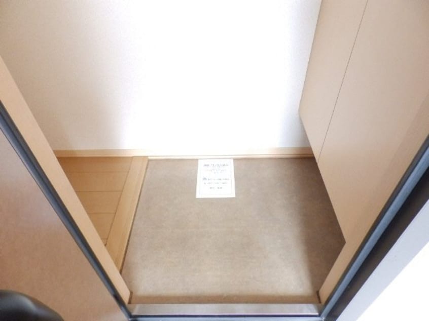 同建物の別部屋写真です ファミーユ