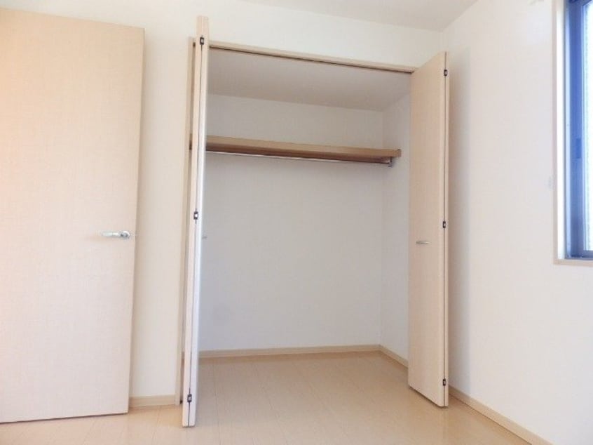 同建物の別部屋写真です ファミーユ