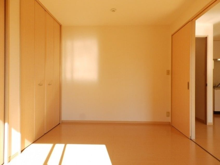 同建物の別部屋写真です ファミーユ