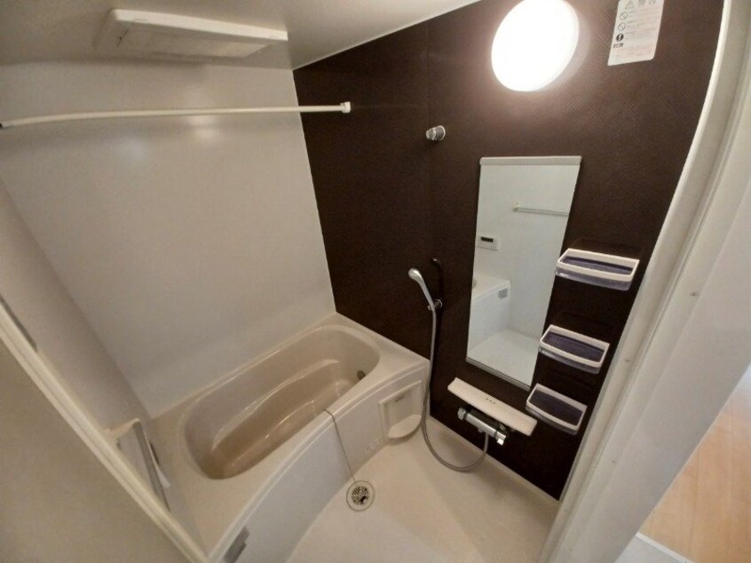 同型参考写真です。 クレール　フォンテーヌ