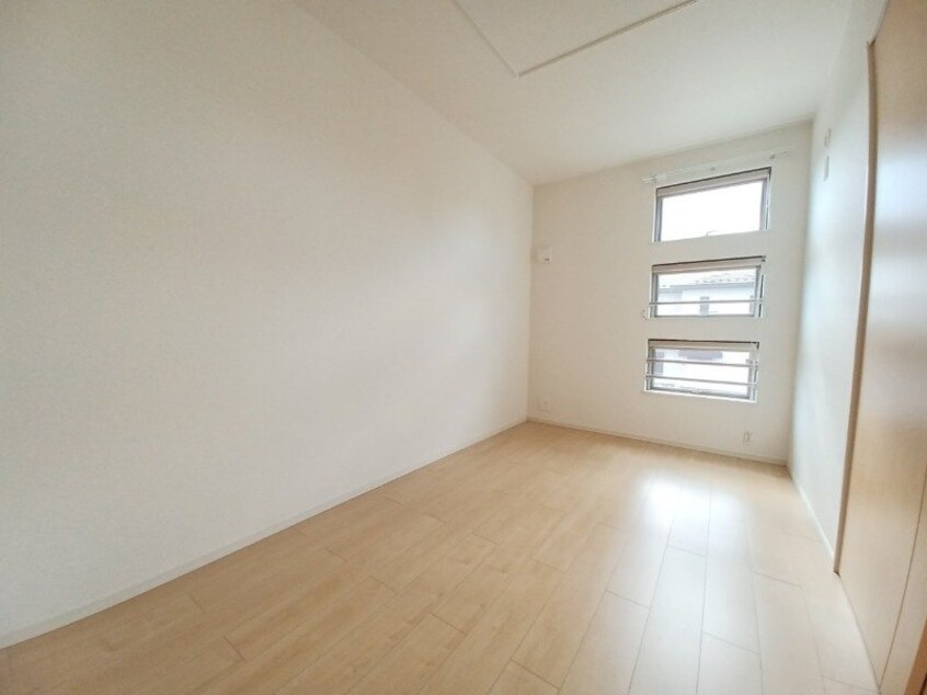 同型参考写真です。 クレール　フォンテーヌ