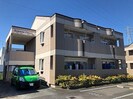 クィーンズコートＢ棟の外観