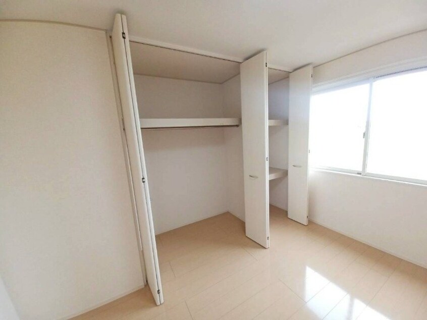  サンライズヒルズ　D棟