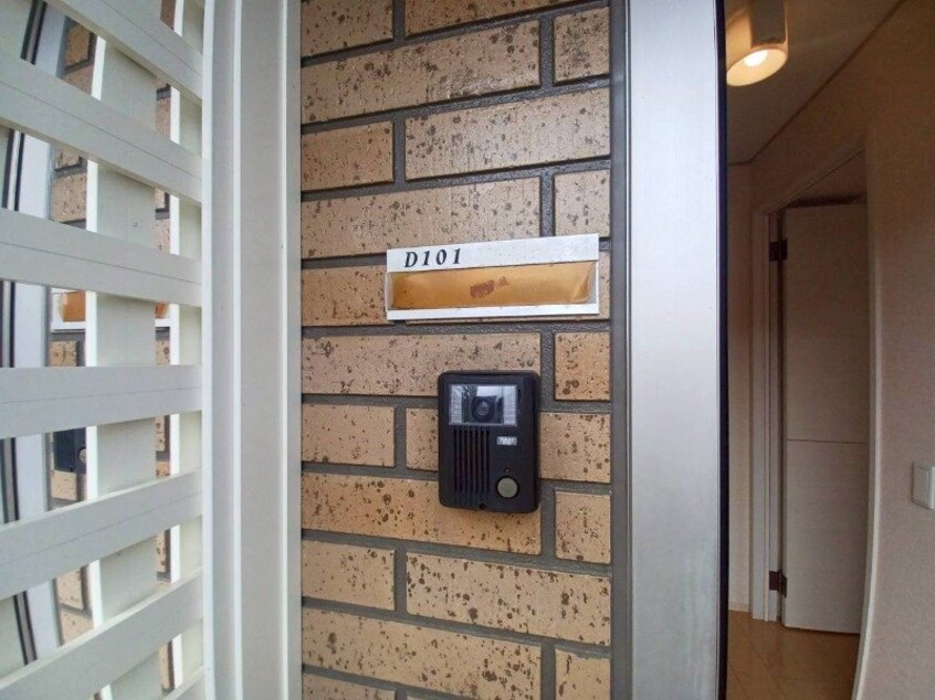  サンライズヒルズ　D棟