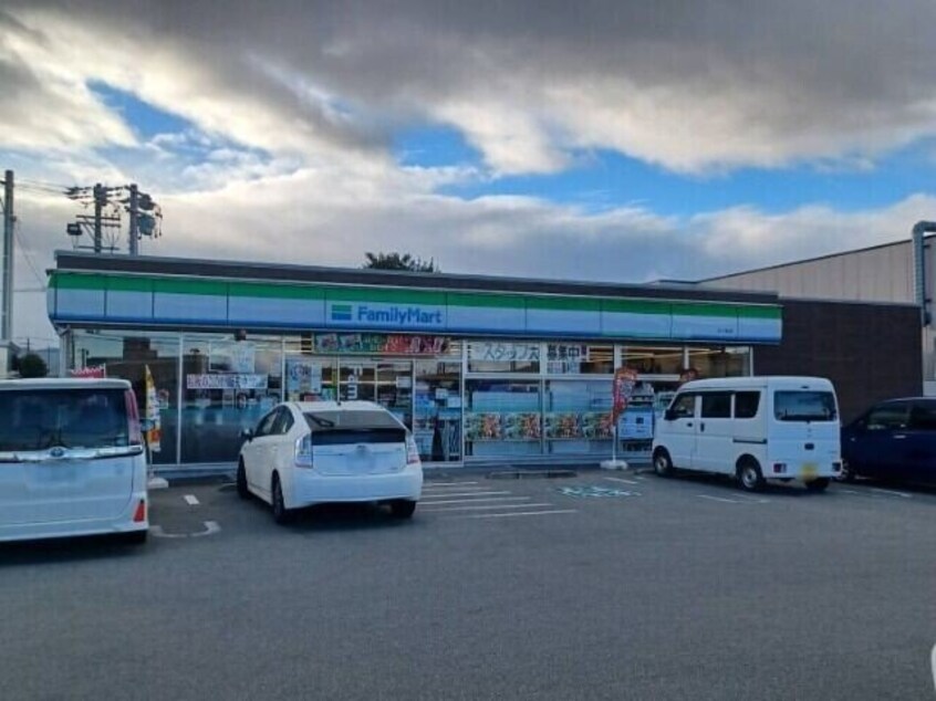 ファミリーマートみくも店(コンビニ)まで858m ル・クール