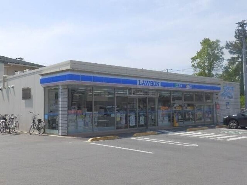 ローソン松阪本町店(コンビニ)まで2229m Ｓｕｒｐｌｕｓ　Ｔｗｏ　ＯＫＡＤＡ