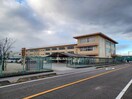 松阪市立三雲中学校(中学校/中等教育学校)まで1471m クラージュ　Ｂ棟
