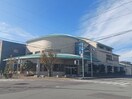 津市久居ふるさと文学館(図書館)まで1095m アンジュール川方