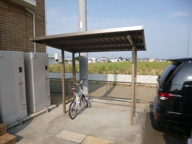  サンライズヒルズ　B棟