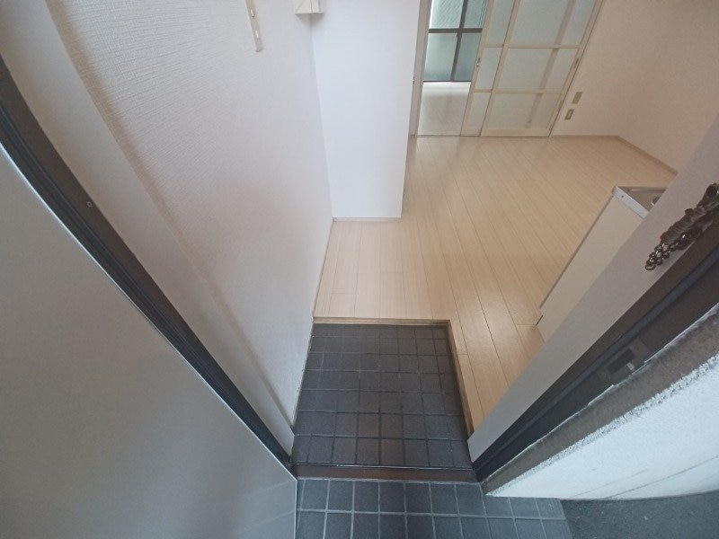 同型反転タイプのお写真です サン高茶屋ハイツ