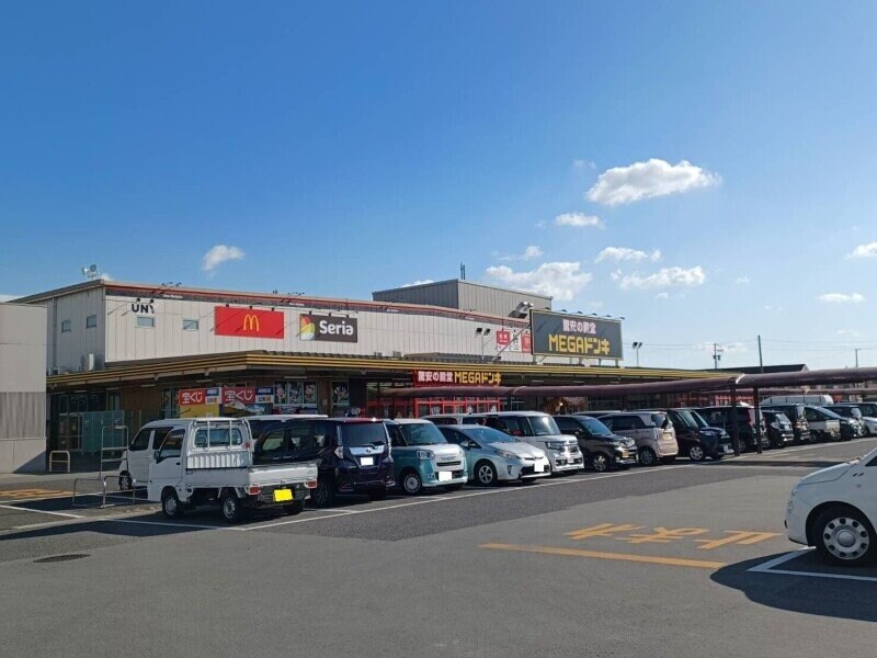 MEGAドン・キホーテUNY嬉野店(ショッピングセンター/アウトレットモール)まで3942m トワニー・Ｋ　Ⅲ棟