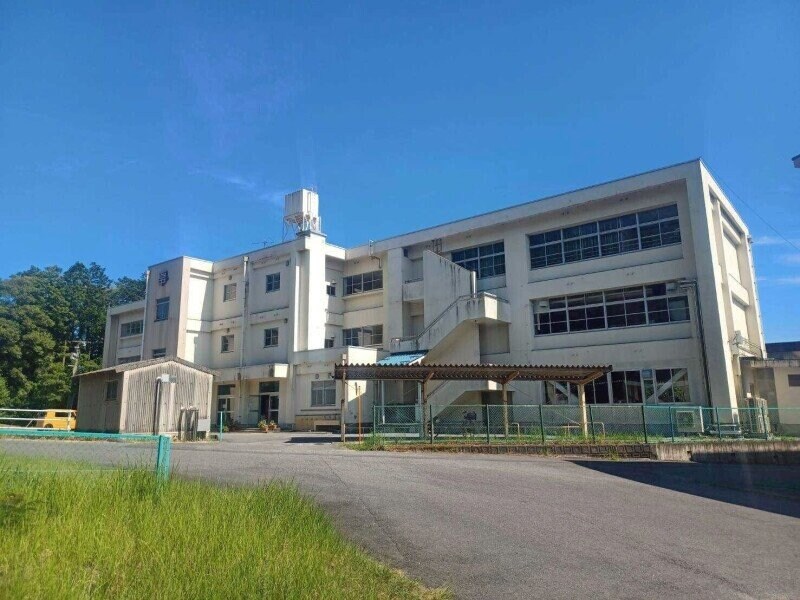 津市立久居西中学校(中学校/中等教育学校)まで3051m ランドマーク　０８２６　Ⅰ