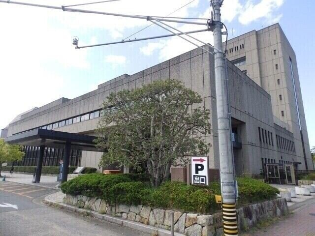 津市役所(役所)まで4191m らべんだー