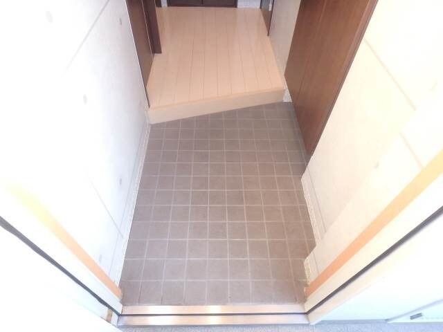 広くて使いやすい玄関 リジェール21