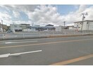 ファミリーマート伊勢楠部店(コンビニ)まで148m ＣＬＡＳＳーＪ