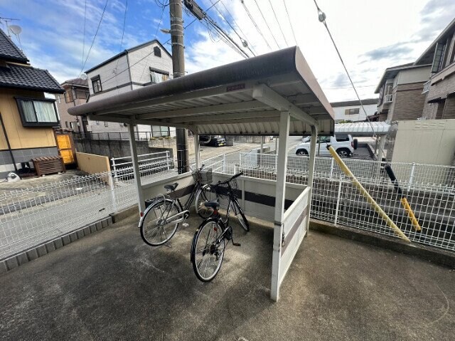  エスポワール神社　Ｂ棟