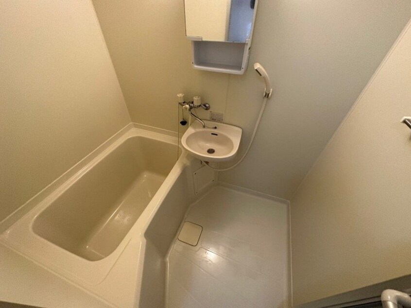  フォレスタ伊勢