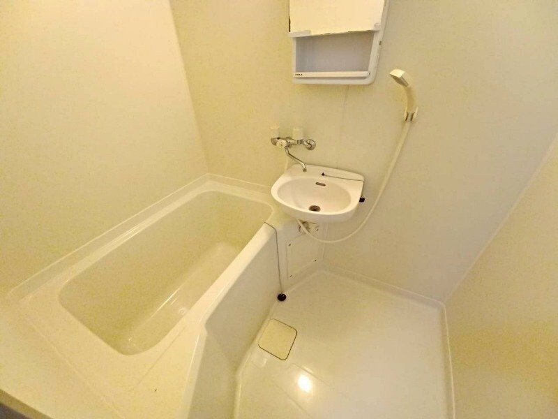  フォレスタ伊勢