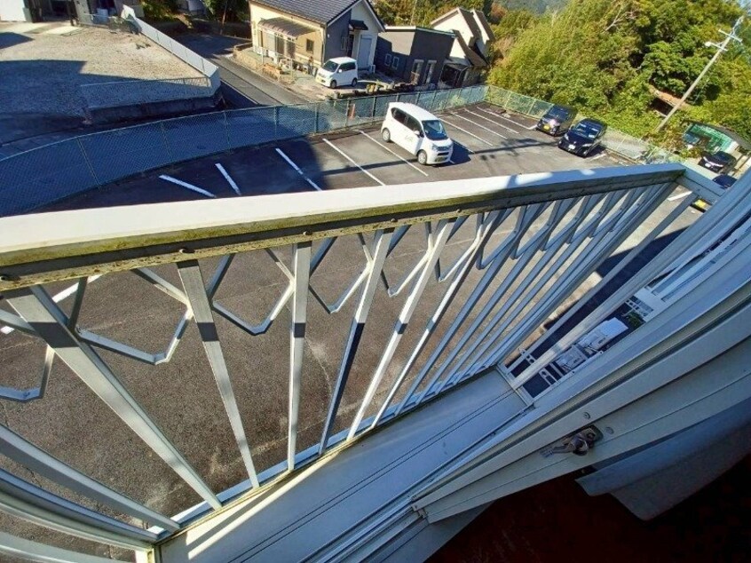  フォレスタ伊勢