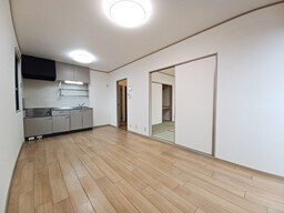 別部屋反転参考写真です。