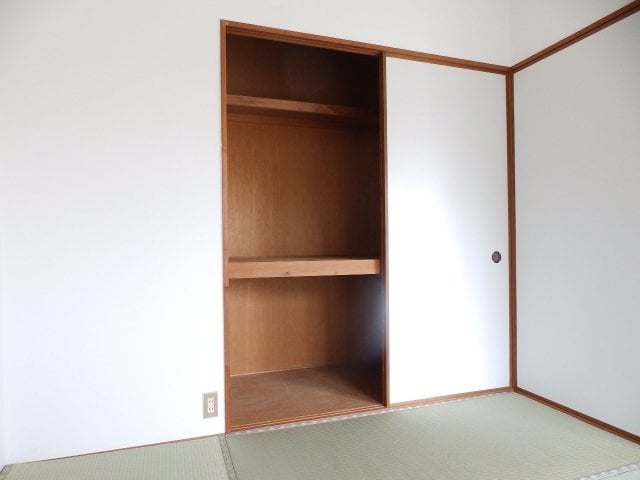 別部屋反転参考写真です。 アルメリア