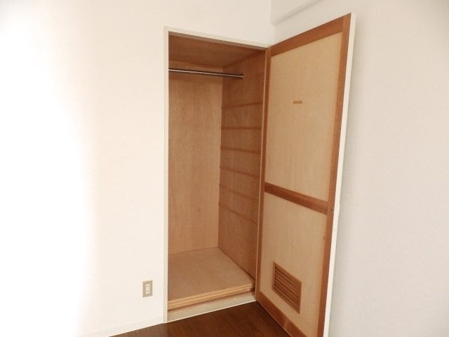 別部屋反転参考写真です。 アルメリア