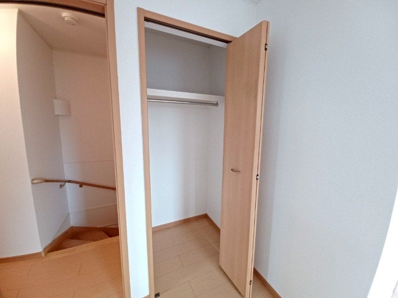 同型反転タイプの画像 サンヒルズ　Ｂ棟