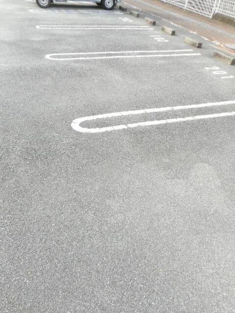  ハイツビレッジコート