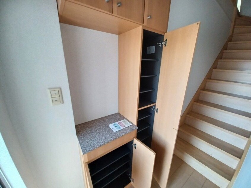 同型反転タイプのお写真です クローバー・エム