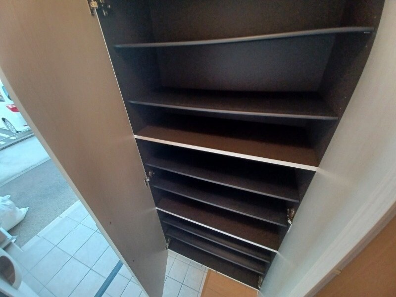 同型反転タイプのお写真です ラ・カンパーニャ　Ａ棟