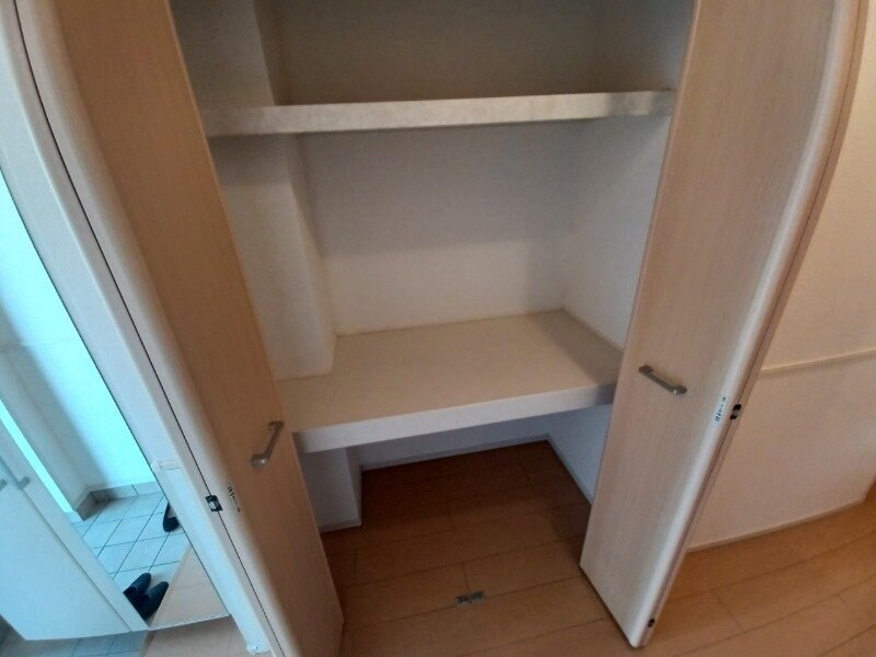 同型反転タイプのお写真です ラ・カンパーニャ　Ａ棟