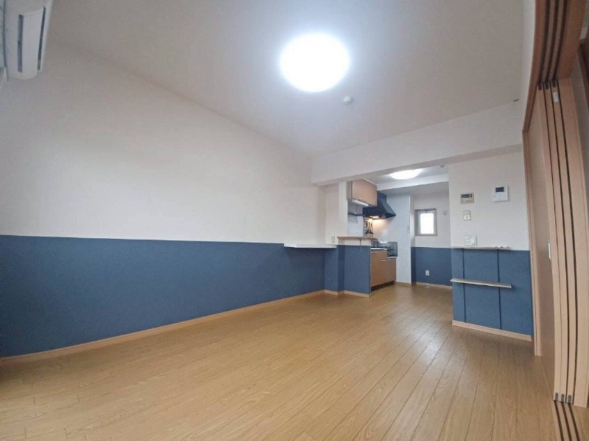 同型反転産雇写真です。 リベルテ